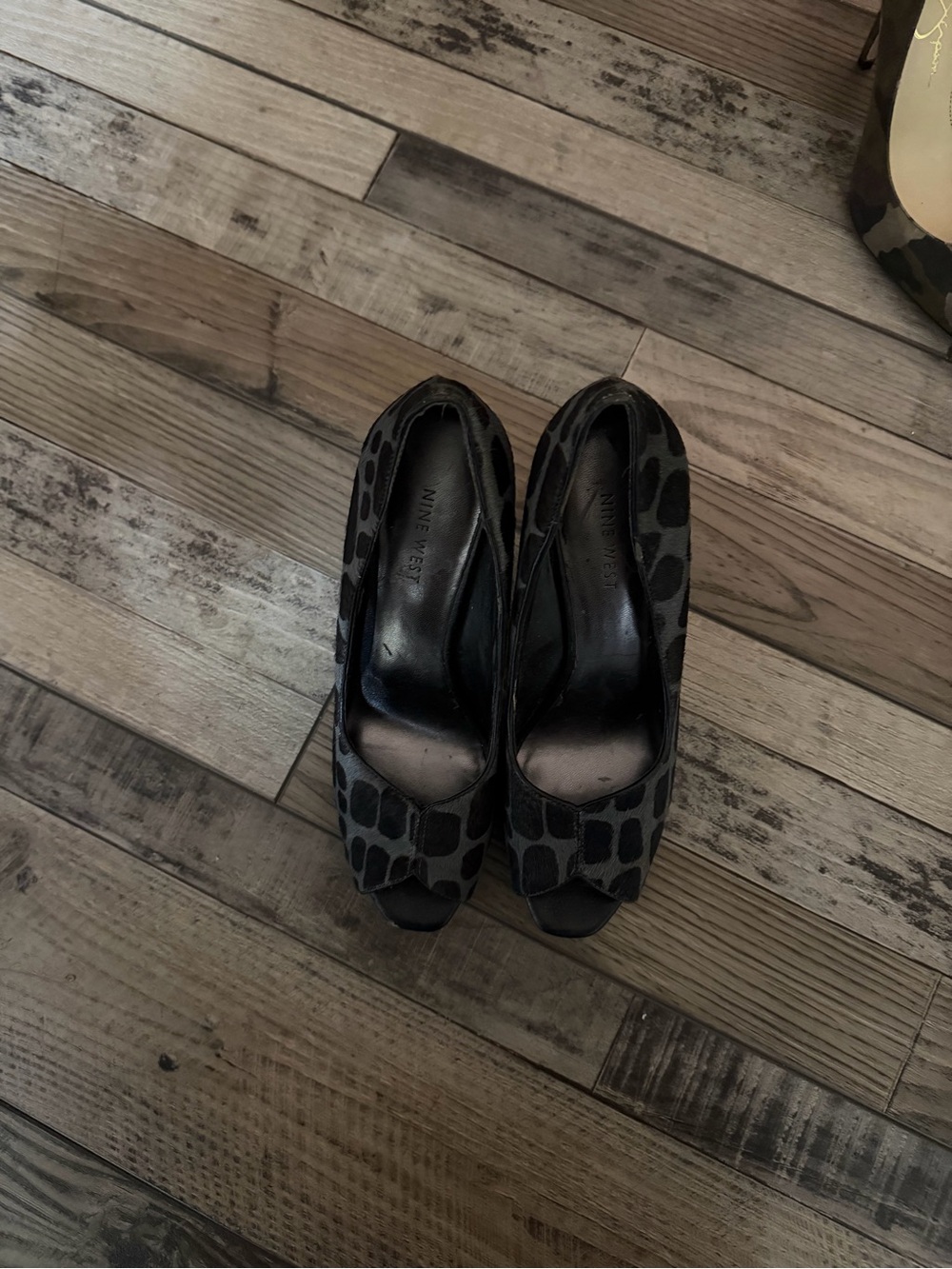 Nine West Black and Dark Gray Peep-Toe Heels